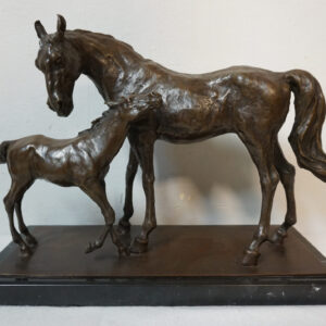 FIGURA Z BRĄZU - KLACZ I ŹREBAK DUŻA