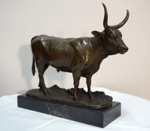 FIGURA Z BRĄZU DORODNY BYK BULL