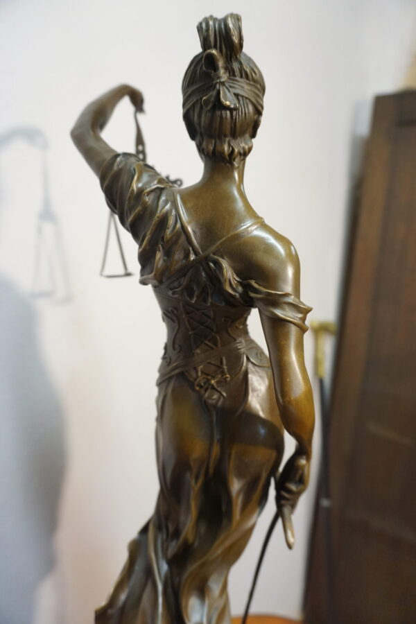 TEMIDA BOGINI SPRAWIEDLIWOŚCI Z BRĄZU 62cm