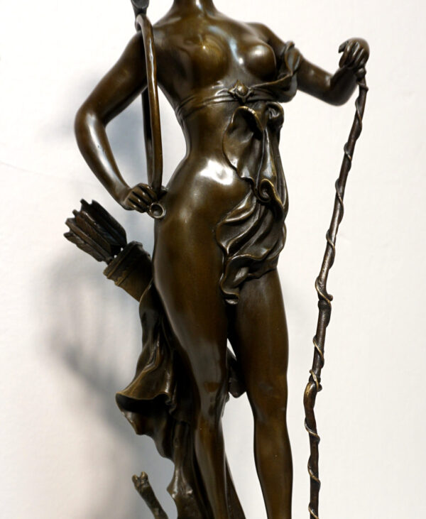 FIGURA Z BRĄZU DIANA BOGINI MYŚLIWYCH