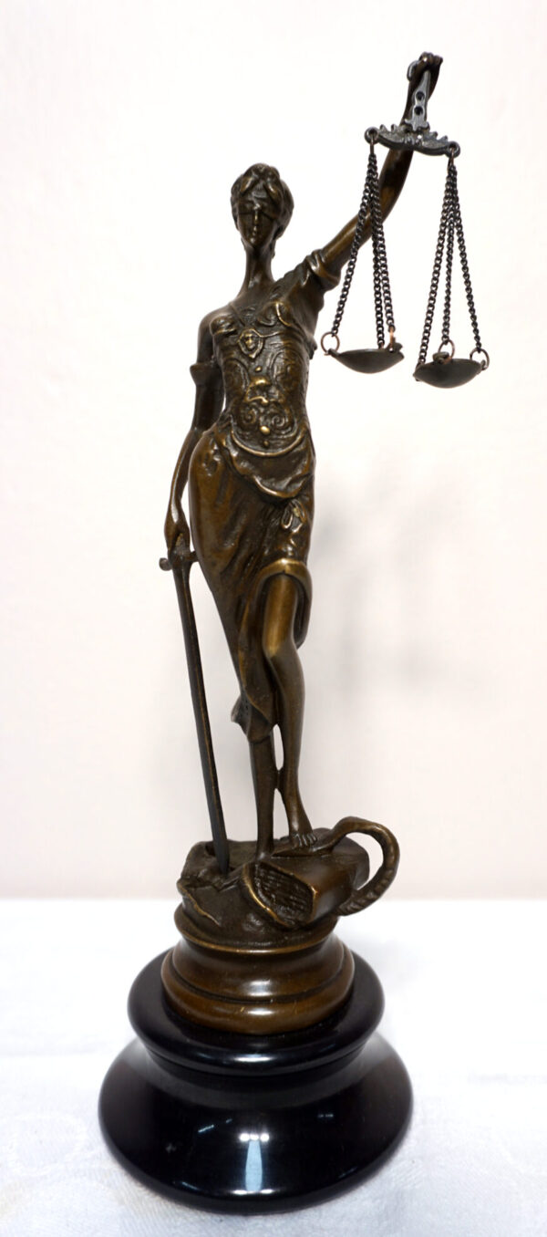 TEMIDA BOGINI SPRAWIEDLIWOŚCI Z BRĄZU 24cm