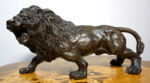FIGURA Z BRĄZU GROŹNY LEW