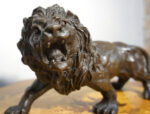 FIGURA Z BRĄZU GROŹNY LEW