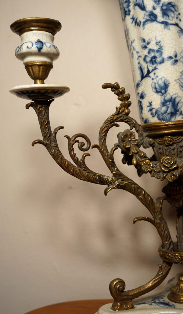 ŚWIECZNIK Z WAZONEM PORCELANA+BRĄZ