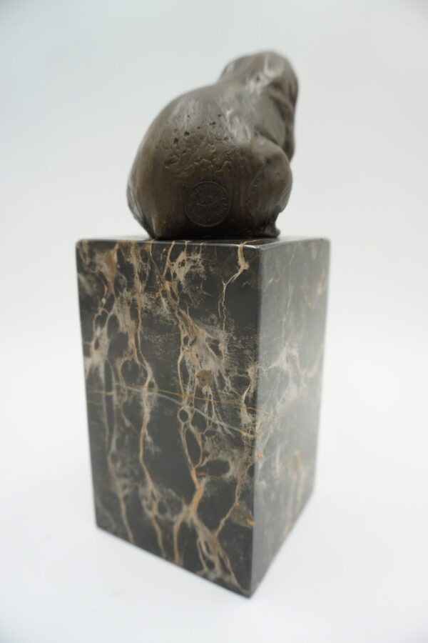 FIGURA Z BRĄZU NIEDŹWIEDŹ MIŚ