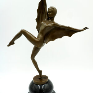 FIGURA Z BRĄZU KOBIETA NIETOPERZ