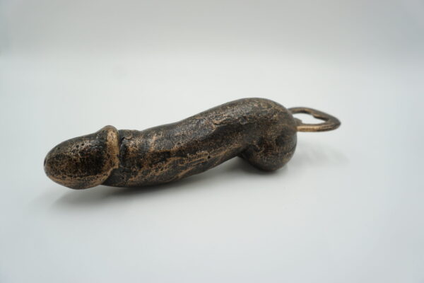 ŻELIWNY OTWIERACZ DO BUTELEK PENIS