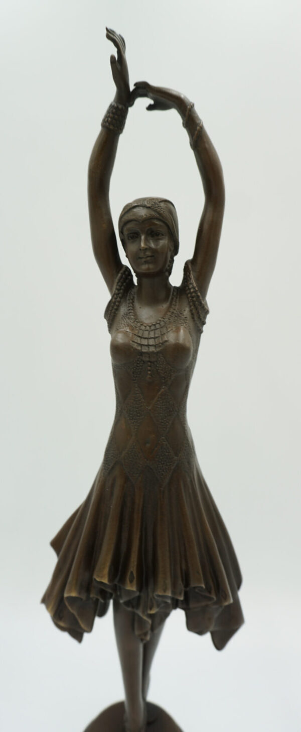 FIGURA Z BRĄZU TANCERKA MISS KITA