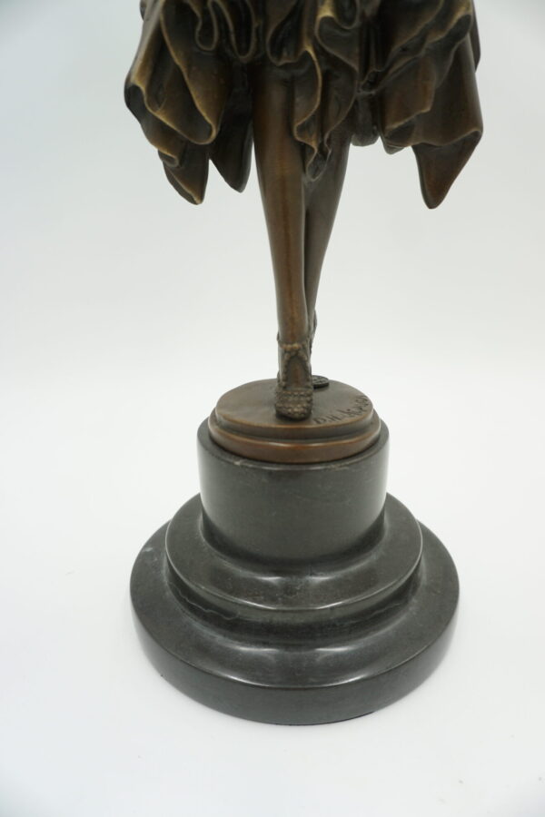 FIGURA Z BRĄZU TANCERKA MISS KITA