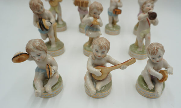 PRZEPIĘKNY PORCELANOWY ZESTAW 10 GRAJKÓW