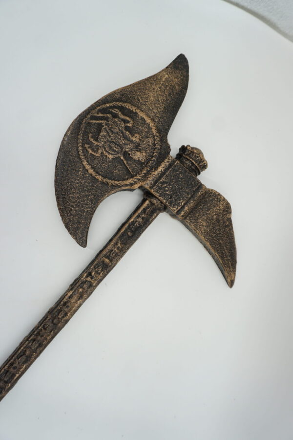 ŻELIWNY TOPÓR BOJOWY HALABARDA