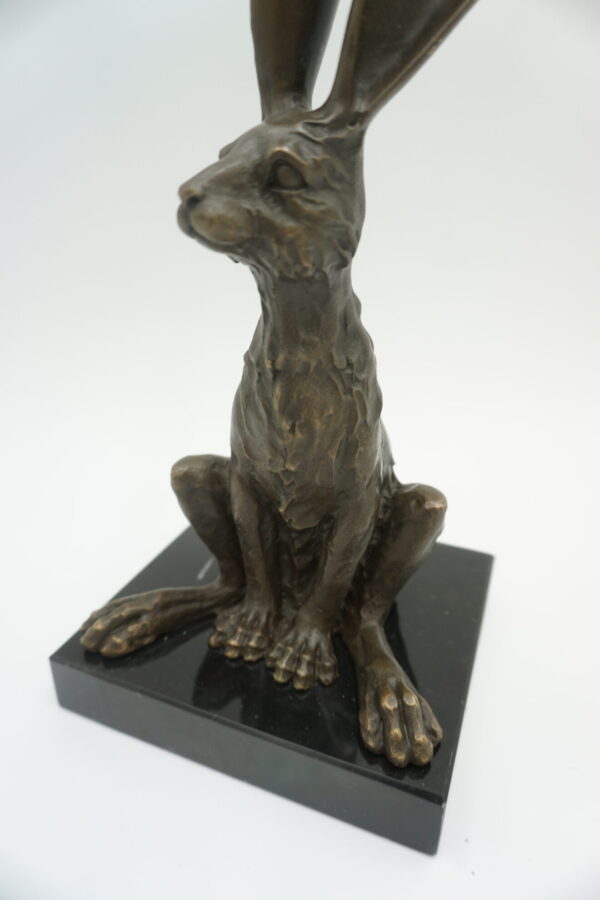 FIGURA Z BRĄZU ZAJĄC ZAJĄCZEK