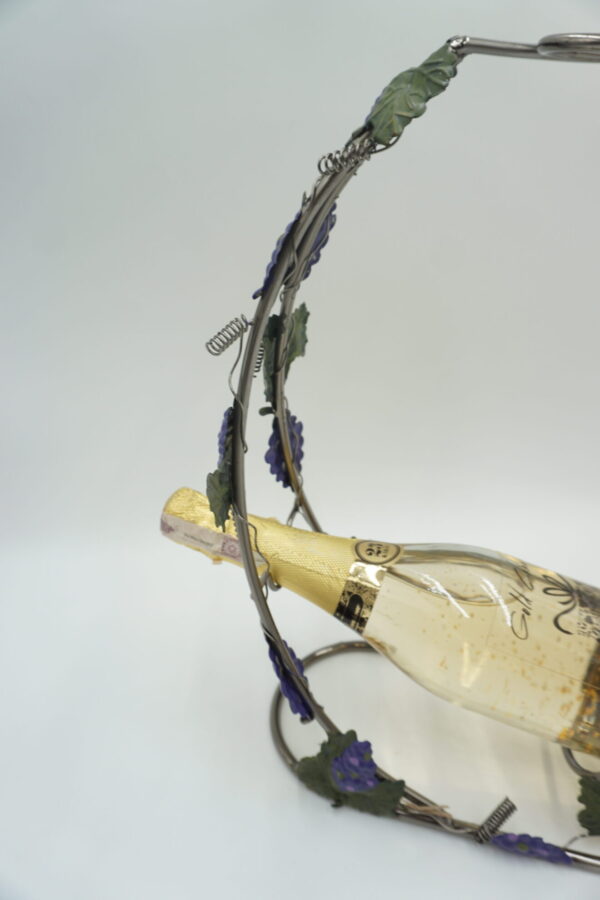 METALOWY STOJAK NA BUTELKĘ WINOGRON