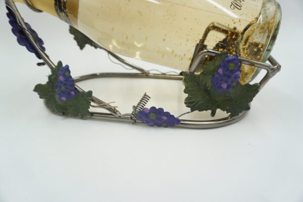 METALOWY STOJAK NA BUTELKĘ WINOGRON