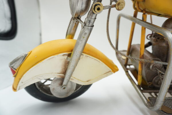METALOWY MODEL MOTOCYKL MOTOR ŻÓŁTY KOLEKCJONERSKI PREZENT