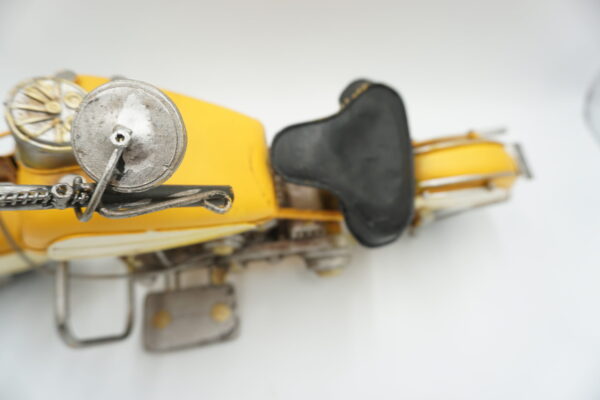 METALOWY MODEL MOTOCYKL MOTOR ŻÓŁTY KOLEKCJONERSKI PREZENT