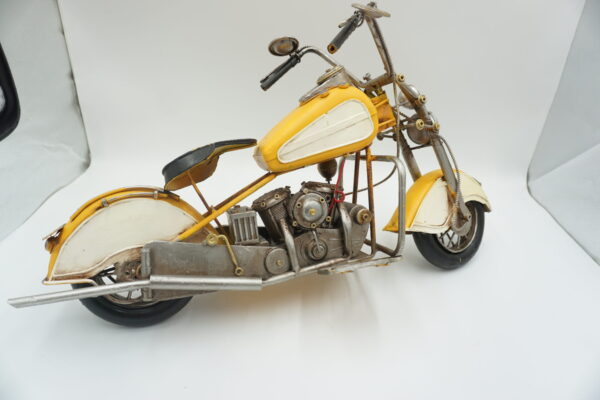 METALOWY MODEL MOTOCYKL MOTOR ŻÓŁTY KOLEKCJONERSKI PREZENT