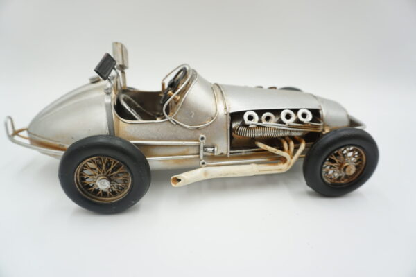 METALOWY MODEL SAMOCHODU WYŚCIGOWEGO KOLEKCJONERSKI PREZENT