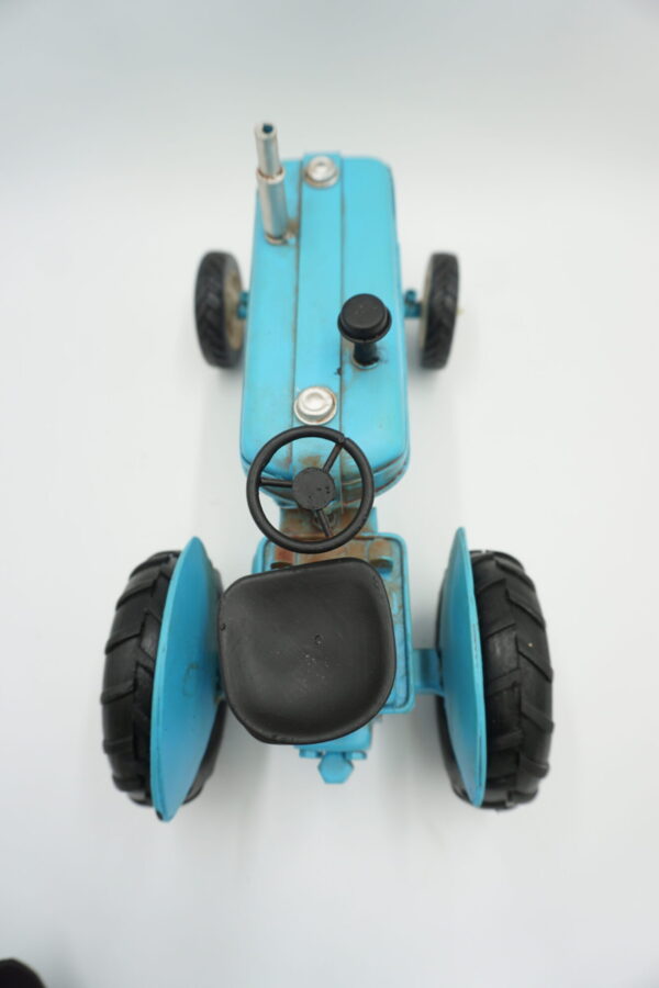 METALOWY MODEL CIĄGNIK KOLEKCJONERSKI PREZENT