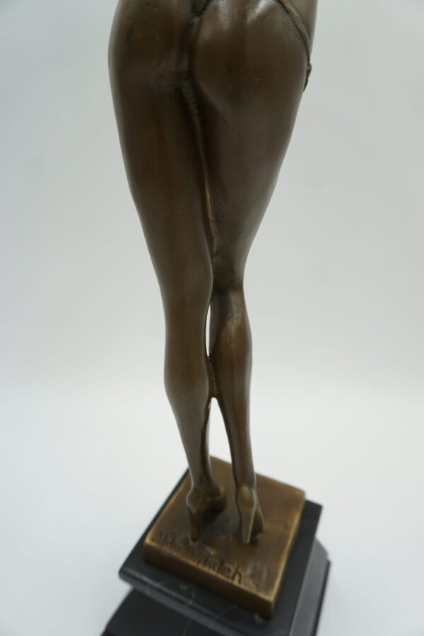 FIGURA Z BRĄZU AKT NAGA KOBIETA