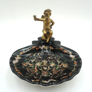 PIĘKNA MYDELNICZKA PATERKA PORCELANA+BRĄZ ANIOŁEK