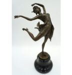 FIGURA Z BRĄZU KOBIETA TANCERKA