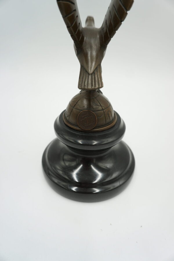 FIGURA Z BRĄZU ORZEŁ ART DECO OSADZONY NA MARMURZE