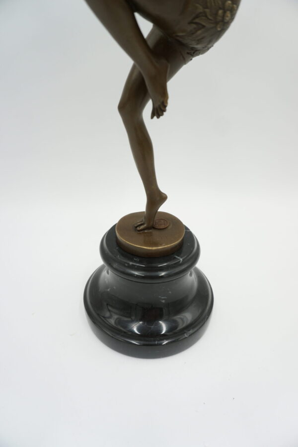 DUŻA FIGURA Z BRĄZU TANCERKA CON BRIO