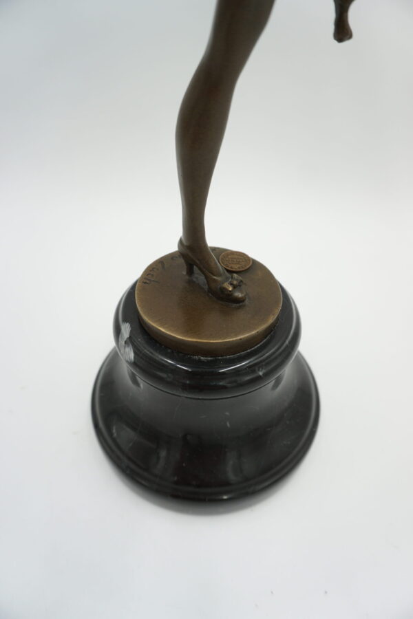 FIGURA Z BRĄZU KOBIETA TANCERKA