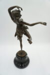 FIGURA Z BRĄZU KOBIETA TANCERKA