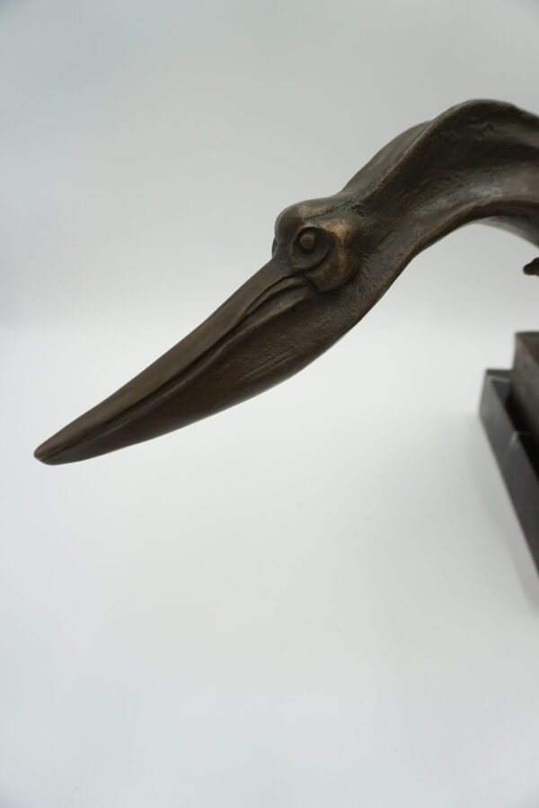 FIGURA Z BRĄZU PTAK PELIKAN