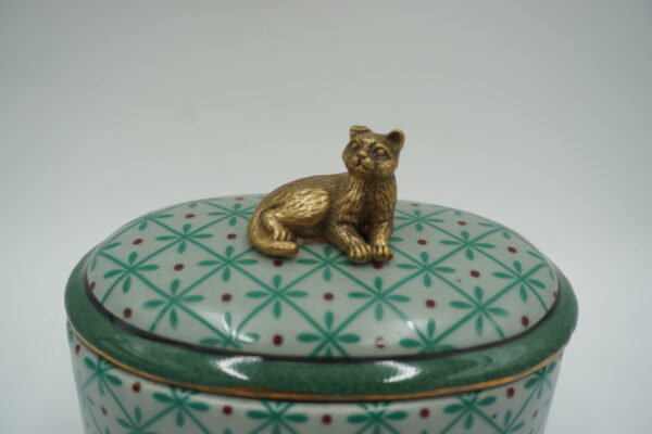 SZKATUŁKA PORCELANA Z BRĄZEM - PUZDERKO KOTEK