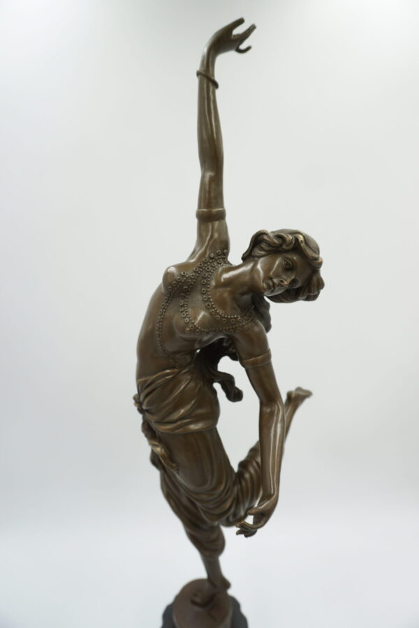 DUŻA FIGURA Z BRĄZU TANCERKA