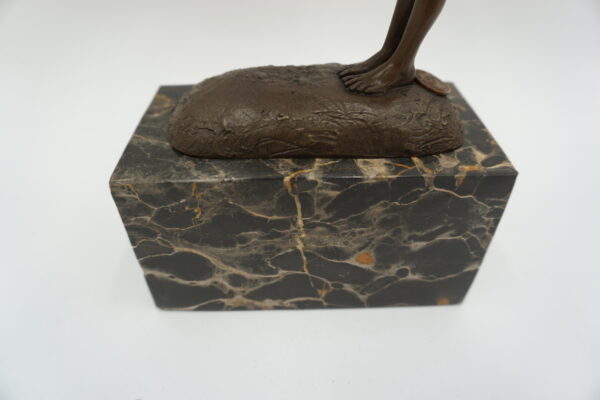 FIGURA Z BRĄZU PARA AKROBATEK