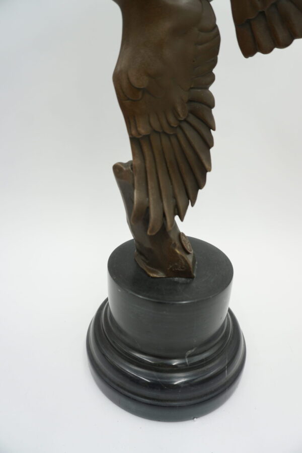 FIGURA Z BRĄZU GOŁĄB W LOCIE