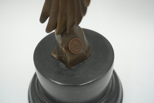 FIGURA Z BRĄZU GOŁĄB W LOCIE