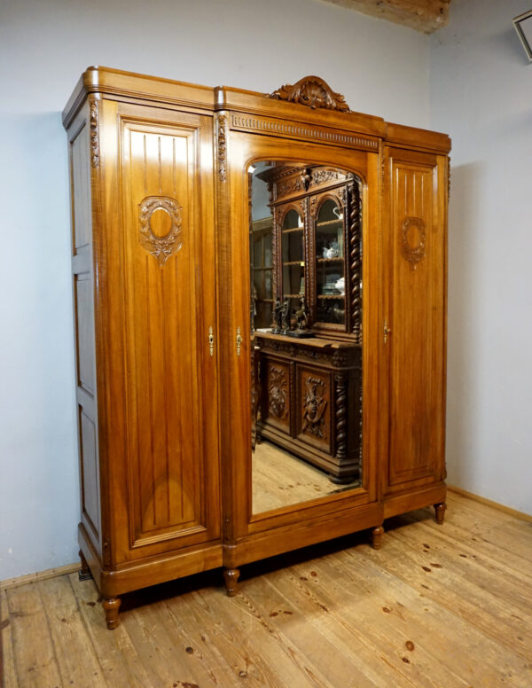 PAŁACOWA SZAFA 3 DRZWIOWA LITY ORZECH FRANCJA