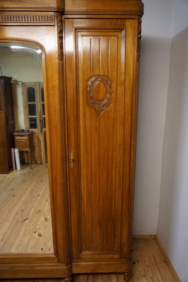 PAŁACOWA SZAFA 3 DRZWIOWA LITY ORZECH FRANCJA