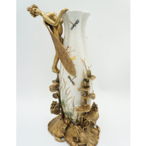 CALINECZKA - PORCELANOWY WAZON OKUTY BRĄZEM