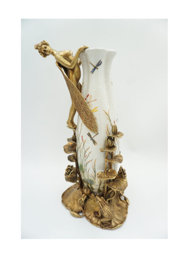 CALINECZKA - PORCELANOWY WAZON OKUTY BRĄZEM