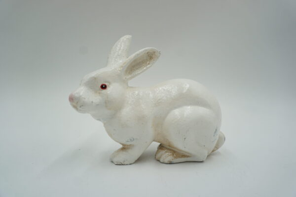 ŻELIWNA FIGURKA BIAŁY KRÓLIK