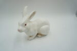 ŻELIWNA FIGURKA BIAŁY KRÓLIK