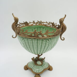 PUCHAR PATERA PORCELANA Z BRĄZEM - KONIK MORSKI