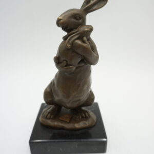 FIGURA Z BRĄZU ZAJĄC ZAJĄCZEK Z DZIECKIEM