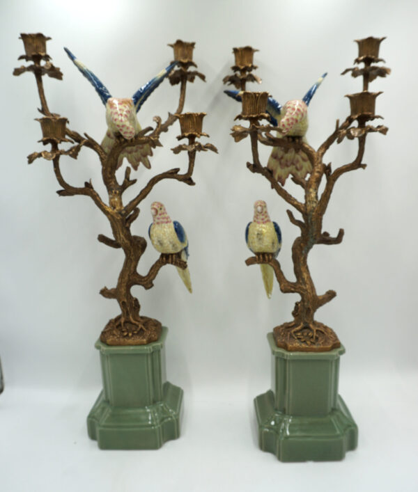 NIESAMOWITA PARA ŚWIECZNIKÓW PTASZKI PORCELANA Z BRĄZEM