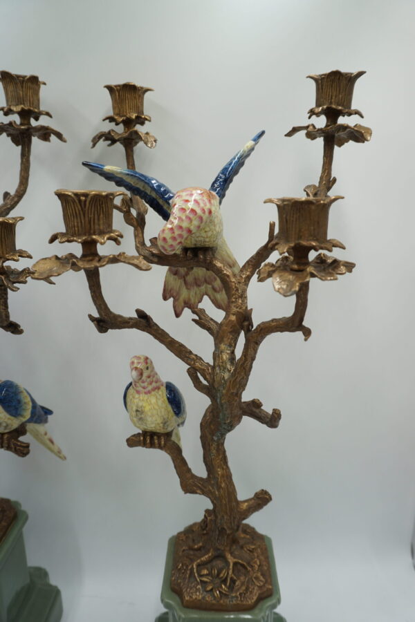 NIESAMOWITA PARA ŚWIECZNIKÓW PTASZKI PORCELANA Z BRĄZEM