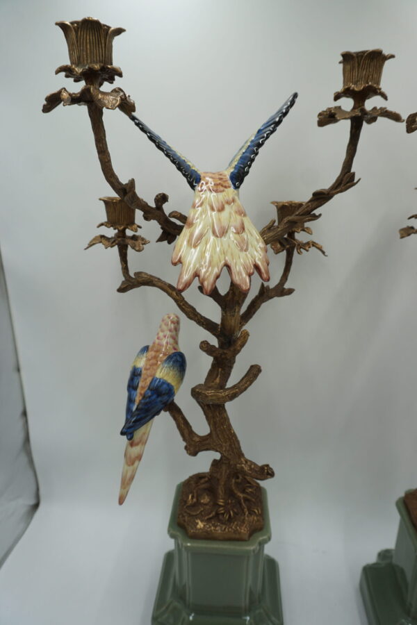 NIESAMOWITA PARA ŚWIECZNIKÓW PTASZKI PORCELANA Z BRĄZEM