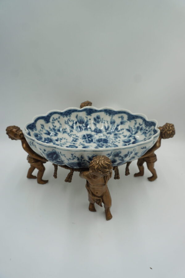 PATERA PORCELANA Z BRĄZEM NA ANIOŁACH - ANIOŁY BRĄZ + PORCELANA PATERA