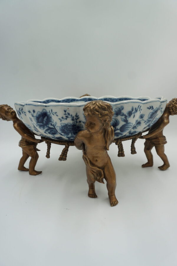 PATERA PORCELANA Z BRĄZEM NA ANIOŁACH - ANIOŁY BRĄZ + PORCELANA PATERA
