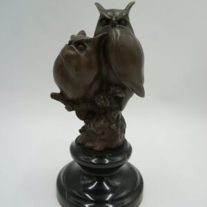 FIGURA Z BRĄZU SOWY